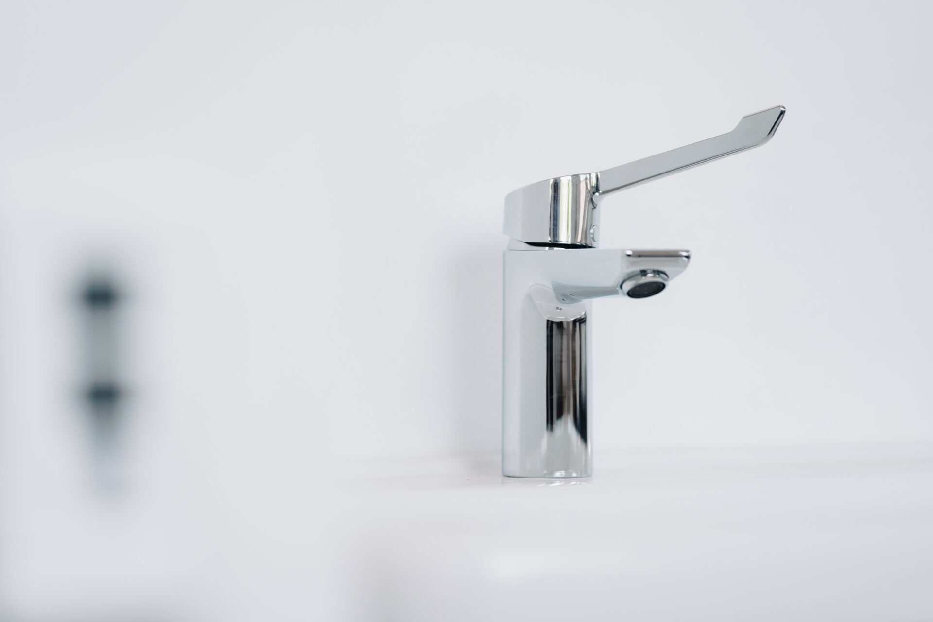 Einhand Waschbecken Armatur mit verlängertem Hebel
